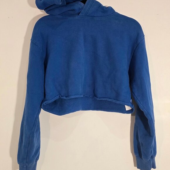 Aritzia TNA Sweater Hoodie cropped - Picture 2 of 2